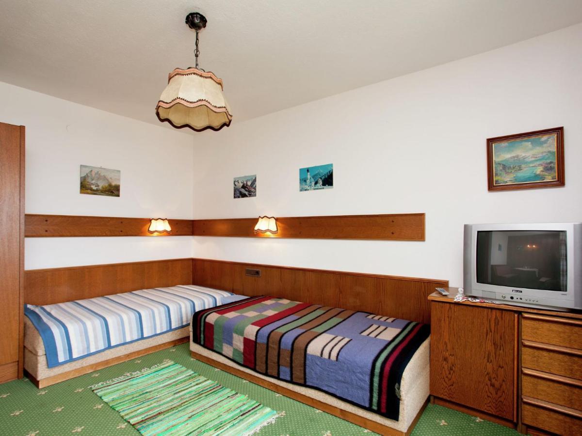 Apartment In Hart Im Zillertal With Garden Balcony Parking Fügen Extérieur photo