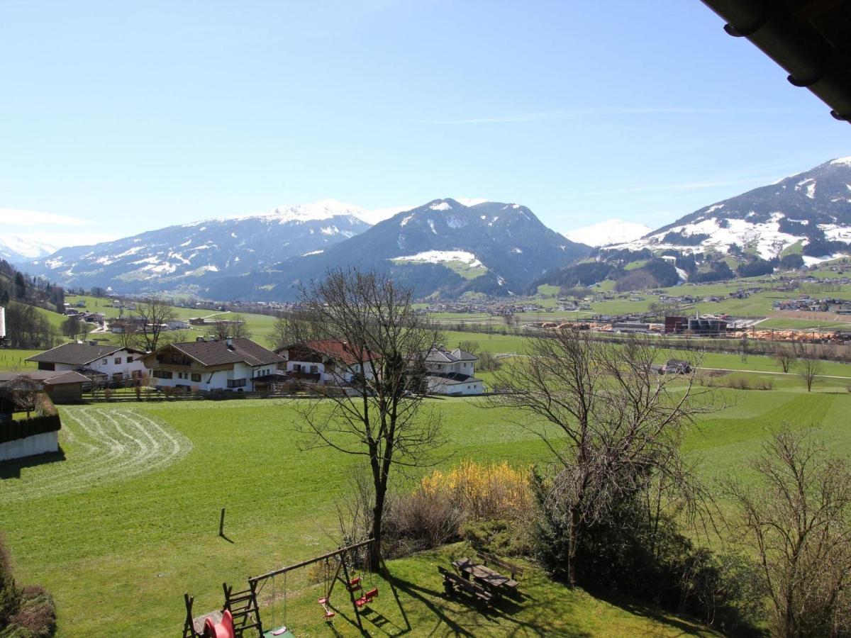 Apartment In Hart Im Zillertal With Garden Balcony Parking Fügen Extérieur photo